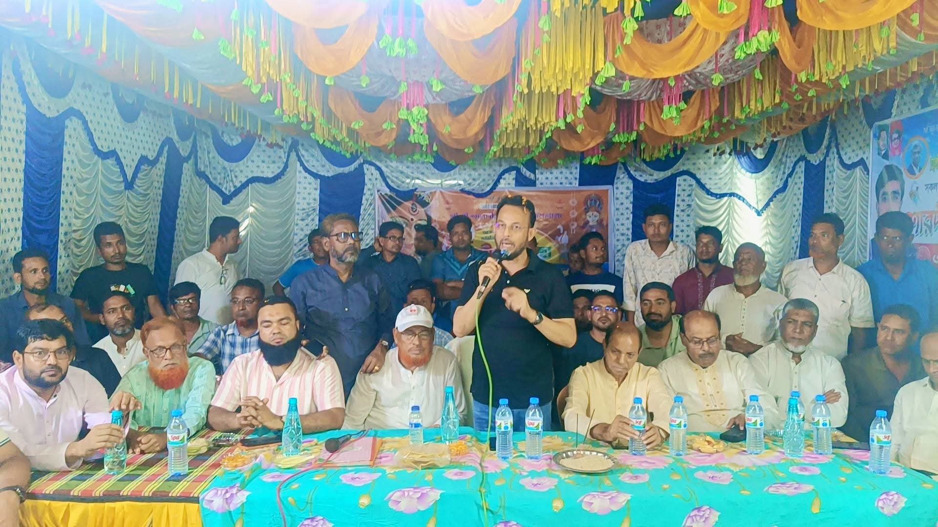 বিজয়া দশমীতে শার্শার বাহাদুরপুর পূজামণ্ডপ পরিদর্শনে নুরুজ্জামান লিটন