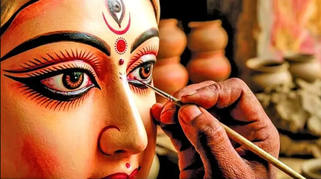 আজ দেবীর বোধন, কাল শুরু দুর্গোৎসব