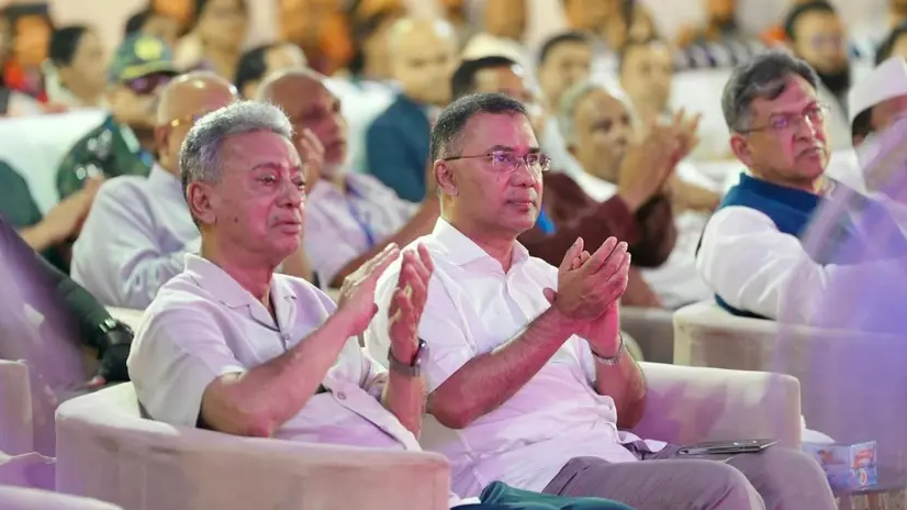 জেএম সেন হল পূজামণ্ডপ পরিদর্শনে প্রধানমন্ত্রী